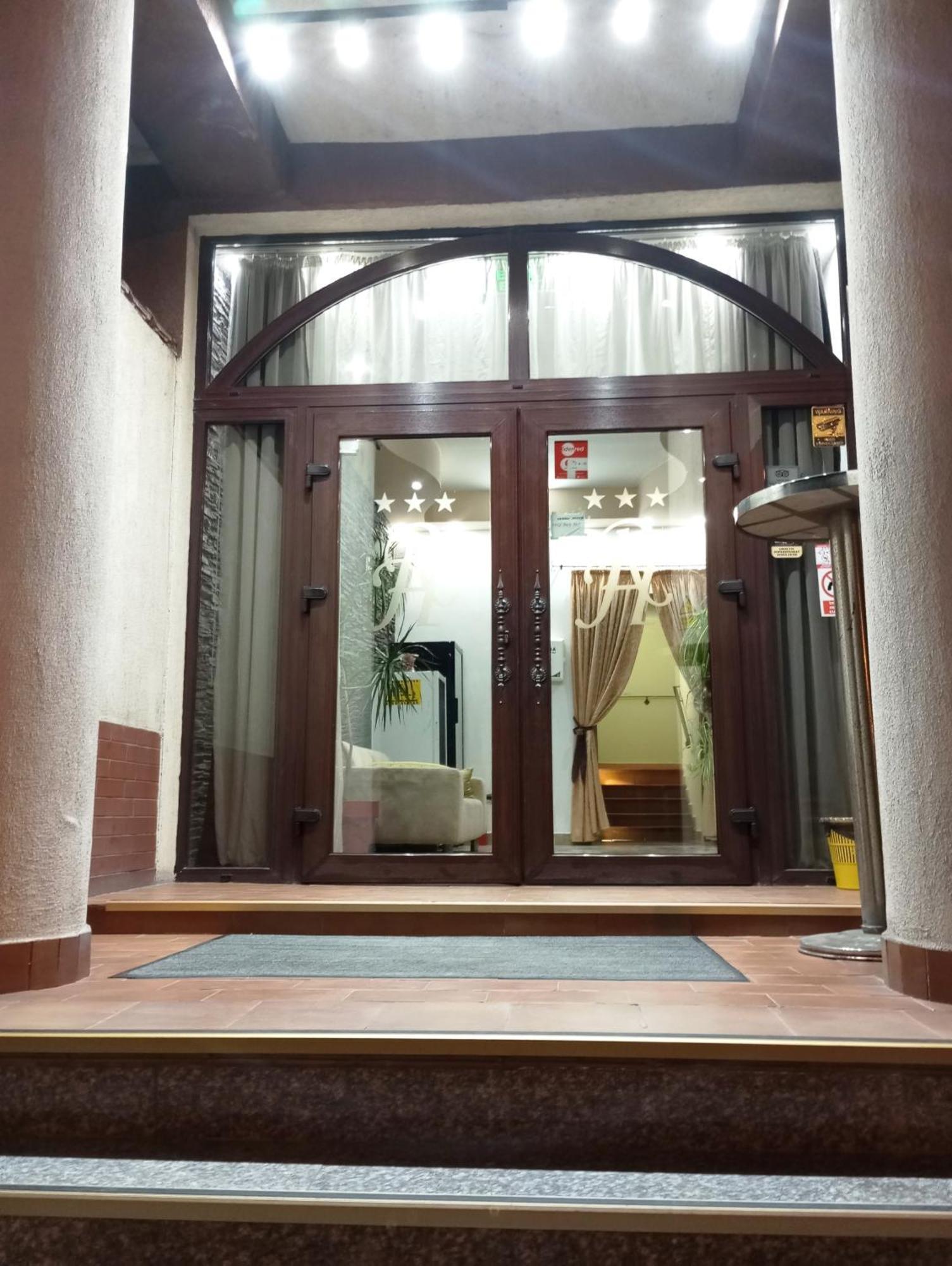 Rhc Royal Hotel أرادايا المظهر الخارجي الصورة