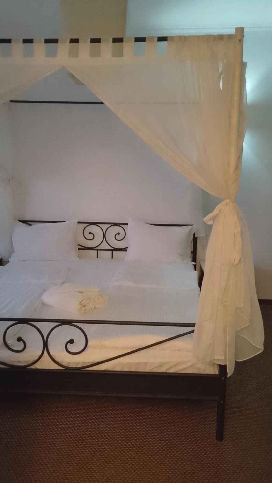 Rhc Royal Hotel أرادايا المظهر الخارجي الصورة